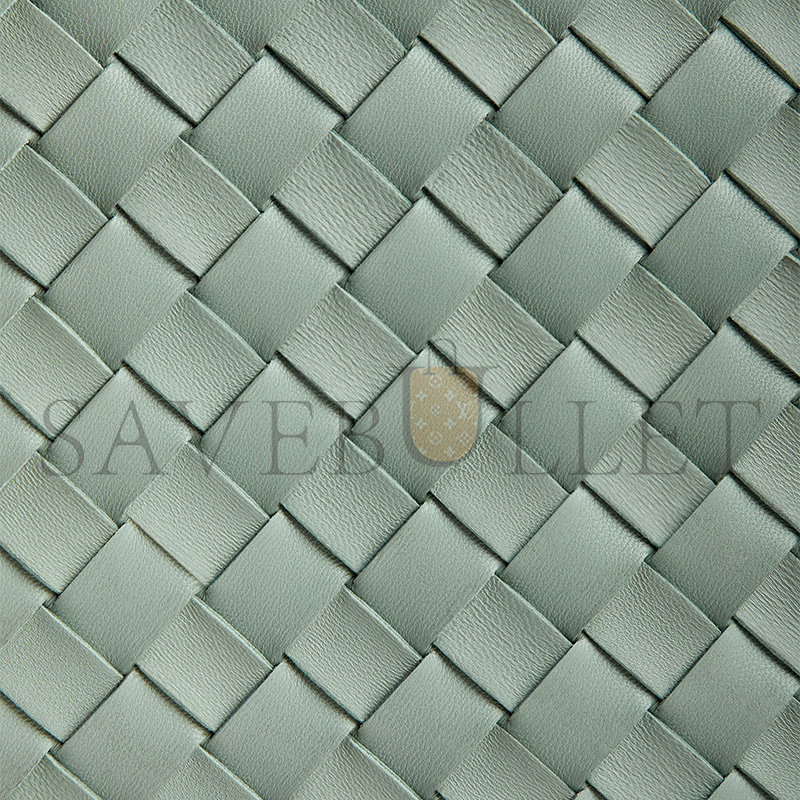 bo*te*ga Ve*ne*ta large parachute 796571vcppt3401 (30*26*20cm)